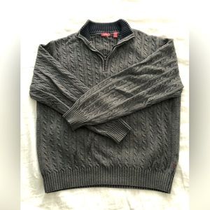 Izod sweater, large